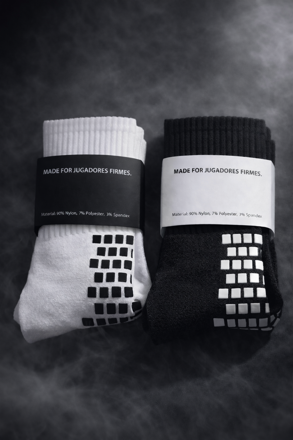 "DIOS POR DELANTE" GRIP SOCKS